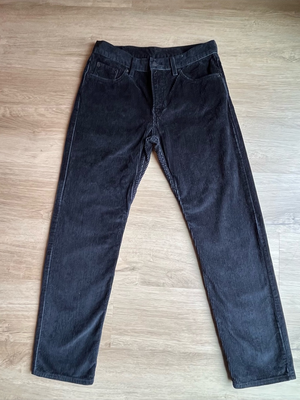 Levi's Middy Straight Corduroy Pants Black 29x30 EUC